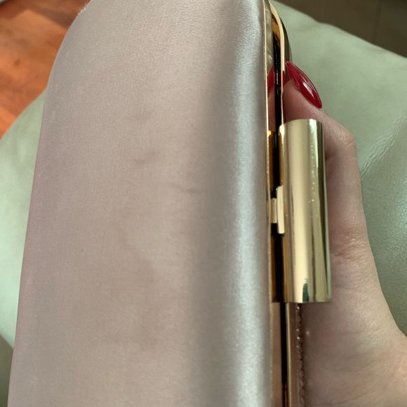 Champagne/Pink Crystal Clutch - Picture 13 of 13